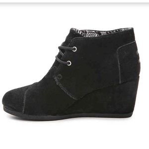 Toms Desert Wedge Bootie size 9W